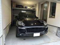 473 個人宅における車庫の空間を利用するためのラック A社