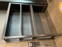 205 店舗内にてコーヒー豆を収納するための中量棚 A社