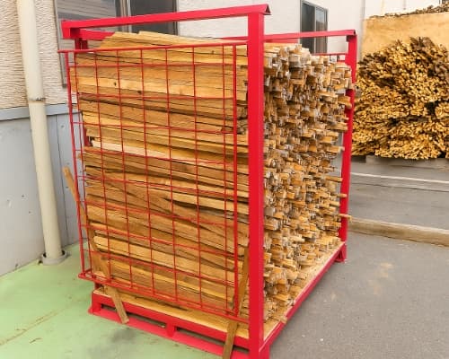 積載耐荷重は1000kg/段2